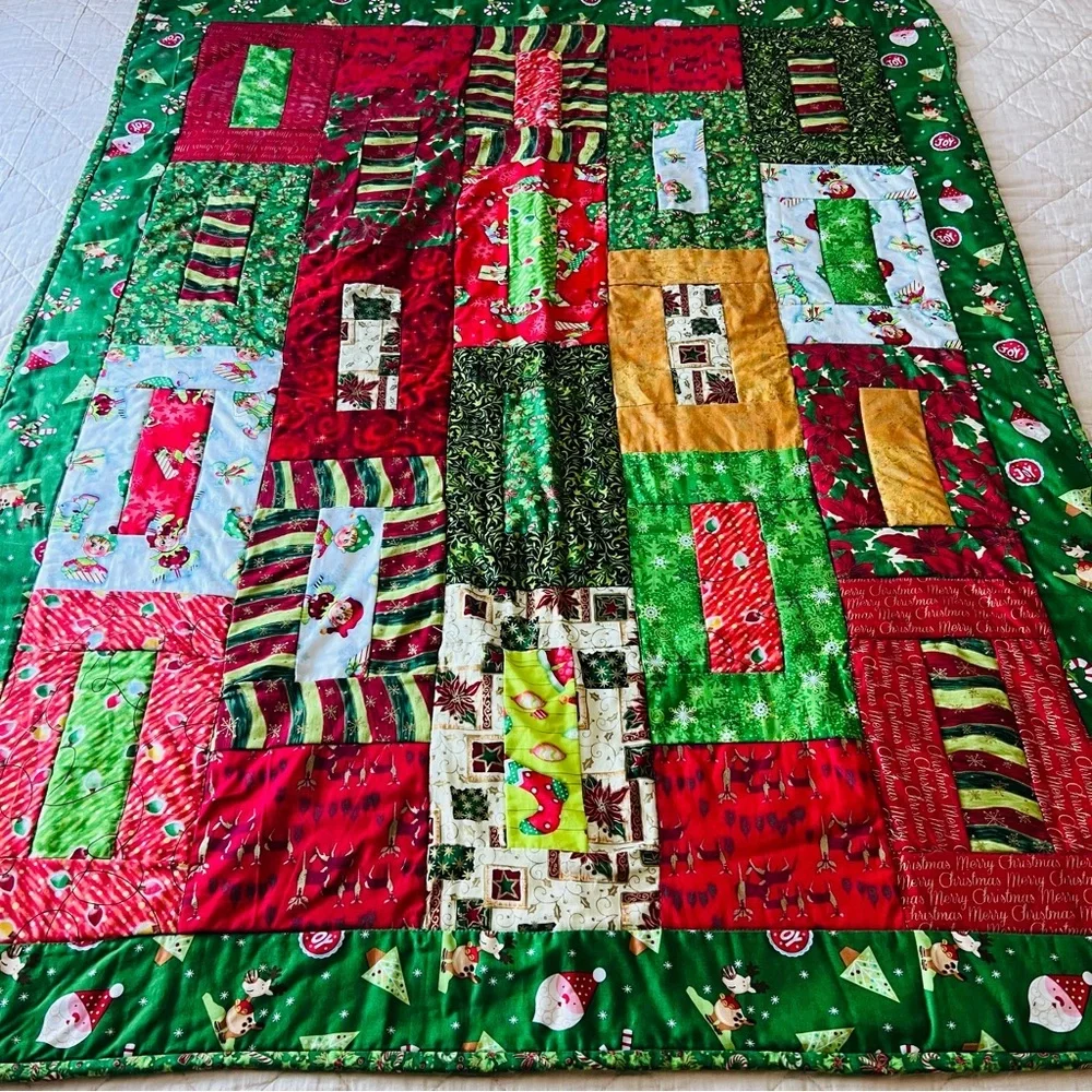 New Handmade Christmas Patchwork Quilt – 36” x 46” – Cozy Holiday Lap Blanket